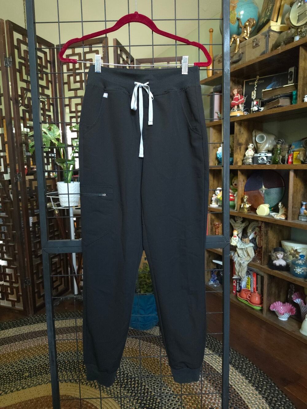 FIGS Black Zamora Jogger Scrub Pants (Size XS)